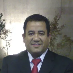 Mario - profesor de ciencia/ingeniería de los materiales de construcción - La Florida