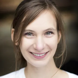 Skyrah - Yoga instructor - London
