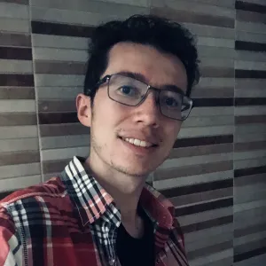 Adolfo - profesor de informática escolar - Bogotá