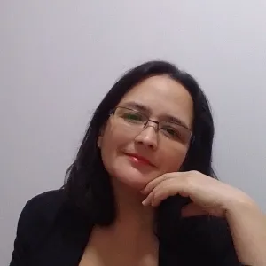Alejandra - prof de Derecho civil - Buin