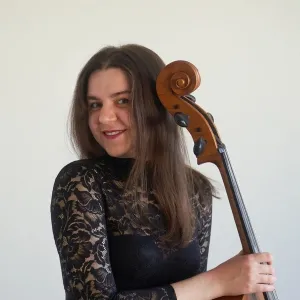 Alyona - Lehrkraft für Musiktheorie - Linz