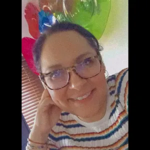 Laura - Profesor de psicología - Zapopan