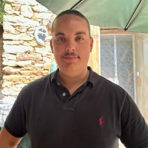Benjamin - Prof d'histoire - Bouc-Bel-Air