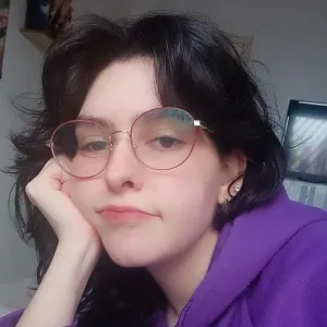 Juliane - Prof de inglês - Vila União