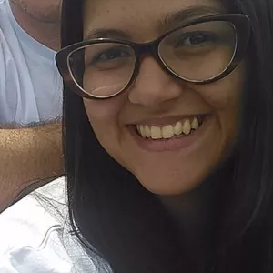 Caroline - Professor de História (Ensino Superior) - Saquarema