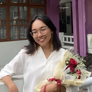 Jasmine - Guru matematika - Surakarta