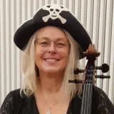 Laure - Prof de violoncelle - Saint-Louis