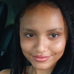 Gabriela - Prof de espanhol - Curitiba
