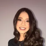 Sophia - Prof de finanças - 