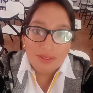 Isabel - Profe de comunicación oral - Huánuco