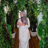 Mila - Guru bahasa inggris - Surabaya