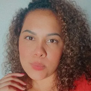 Caroline - Professor de português para estrangeiros - Resende