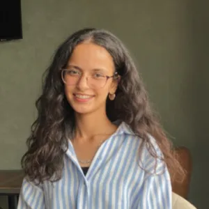 Intissar - Prof d'anglais - 