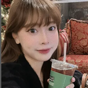 Phoebe - Chinese tutor - Champaign