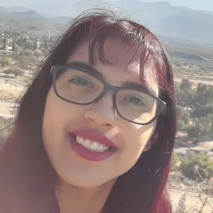 Daniela - Profesor matemática - EFK