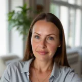 Nadezhda - Prof de russo - Santos