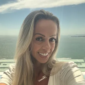 Kalen Franciele - Professor de português para estrangeiros - Centro