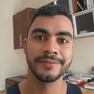 Lucas - Professor de direito civil - Goiânia
