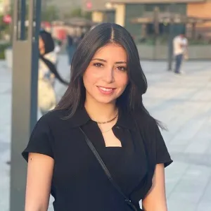 Nourhan - English tutor - Salem