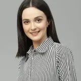 Shreyaa - English tutor - Kangra