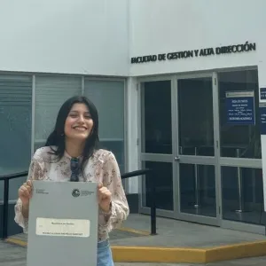 Nicole - Profesor de inteligencia artificial - Lima