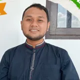 Achmad - Guru mengaji - Pamekasan