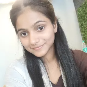 Ayushi - History tutor - Agra