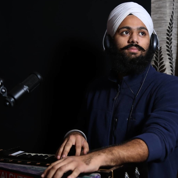 Kp Singh here - Music Producer, Composer & Director. Love teaching young lads and people Music Production. Punjabi by birth Artist by nature! I want to gift you the craft of making your own Music!