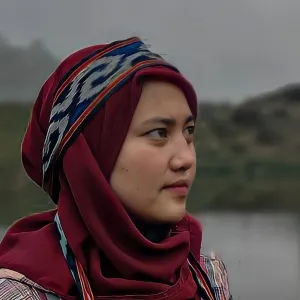 Rizkia - Guru ilmu komputer dasar - Kecamatan Kosambi