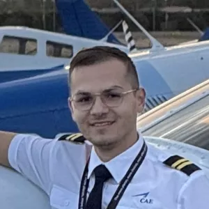 Edoardo - Insegnante di aviazione - Napoli
