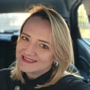 Ana Paula - Prof de inglês - Umuarama