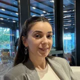 Tuğçe - Türkçe öğretmeni - 