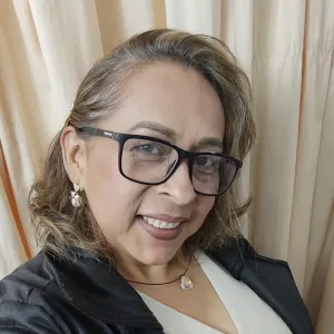 Yenirde - Prof de espanhol - Cajuru