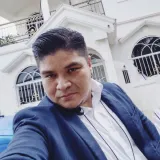 Viktor - profesor de piano - Carenas