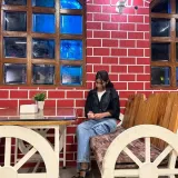 Saloni - English tutor - Akola