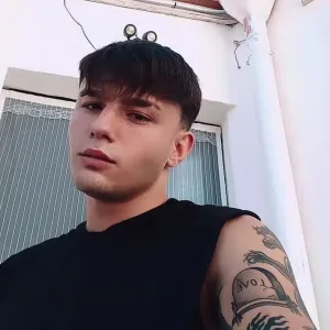 Simon - Insegnante di italiano lingua straniera - Catania