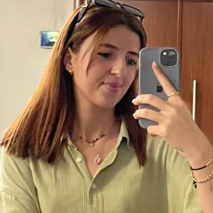 Nesrine - Prof de SVT - Casablanca