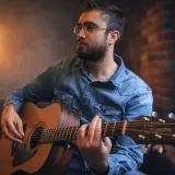 Buğra - Gitar öğretmeni - 