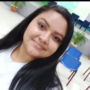 Leticia - profesor de diseño gráfico - Vigo
