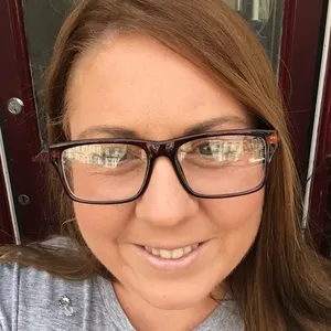 Victoria - English tutor - Erith