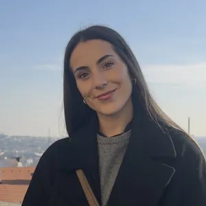 Lucía - Profe de derecho penal - Paracuellos de Jarama
