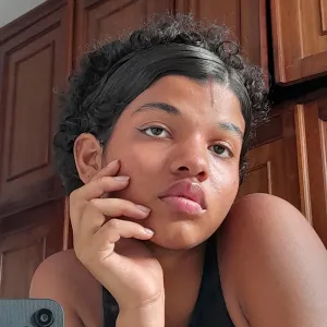 Larissa - Prof de design - Rio de Janeiro