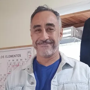 Adrian - prof de Matemáticas - General Pacheco