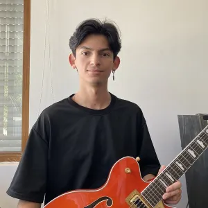 Andrés - Profesor de teoría de la música - Santiago