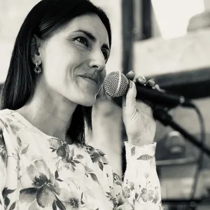 Elodie - Prof de chant - Bourdeilles