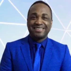 Nnaemeka charles - English tutor - Paris