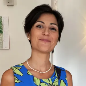 Alessandra - Insegnante di aiuto tesi - Milano