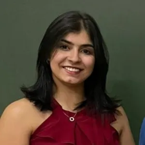 Flávia Alessandra - Prof de direito civil - Anápolis