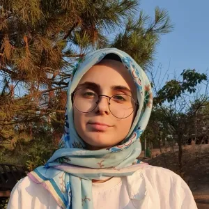 Fatma Zehra - Matematik öğretmeni - İstanbul
