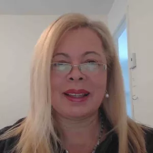 Leila - Prof de inglês - São Paulo
